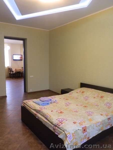 Посуточно сдам свою 2 к. кв. м. "Гагарина", пр. Гагарина 1 - <ro>Изображение</ro><ru>Изображение</ru> #1, <ru>Объявление</ru> #1067655