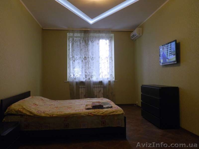 Посуточно сдам свою 2 к. кв. м. "Гагарина", пр. Гагарина 1 - <ro>Изображение</ro><ru>Изображение</ru> #2, <ru>Объявление</ru> #1067655