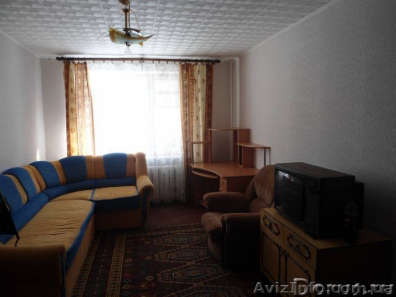 Срочно продам трехкомнатную квартиру возле метро Героев Труда,524 мр-н.6/9. - <ro>Изображение</ro><ru>Изображение</ru> #1, <ru>Объявление</ru> #1353461