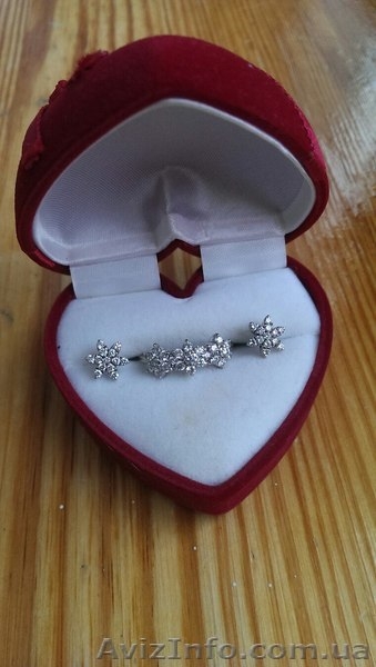 Продам набор из белого золота - <ro>Изображение</ro><ru>Изображение</ru> #3, <ru>Объявление</ru> #1392336