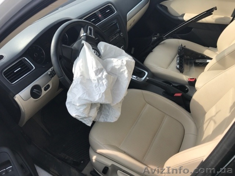 Машины бу дешево Volkswagen 2013 года - <ro>Изображение</ro><ru>Изображение</ru> #4, <ru>Объявление</ru> #1582565