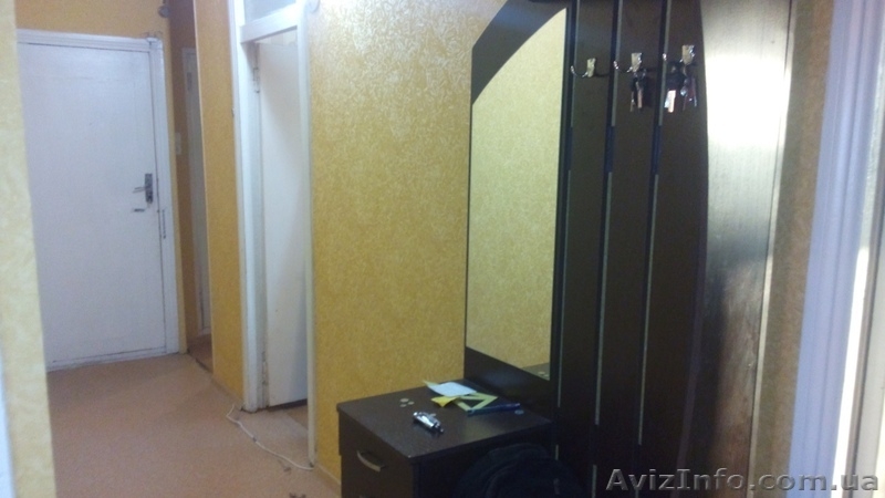 Срочно сдам 3 х комнатную квартиру м Холодная Гора 7 минут пешком . - <ro>Изображение</ro><ru>Изображение</ru> #1, <ru>Объявление</ru> #1623978