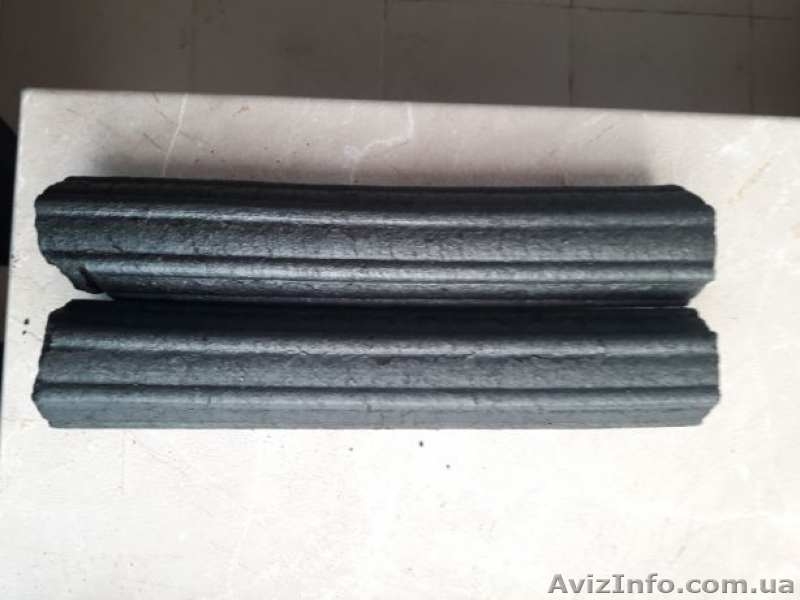 Недорого уголь древесный в брикетах Пини Кей - <ro>Изображение</ro><ru>Изображение</ru> #1, <ru>Объявление</ru> #1639294