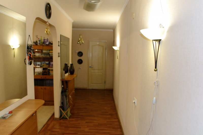 Центр. Продажа 3 ком. квартиры 4/9 кирпичного дома - <ro>Изображение</ro><ru>Изображение</ru> #3, <ru>Объявление</ru> #1644972