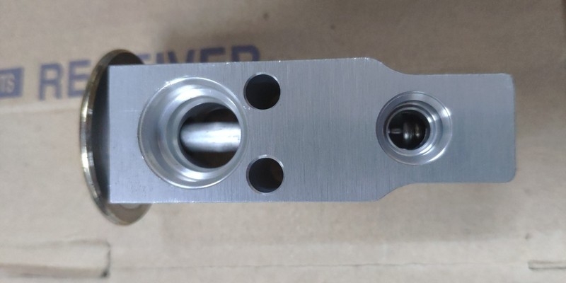 Терморегулирующий вентиль ТРВ Case, New Holland, Massey Ferguson, Deutz-Fahr - <ro>Изображение</ro><ru>Изображение</ru> #2, <ru>Объявление</ru> #1651776