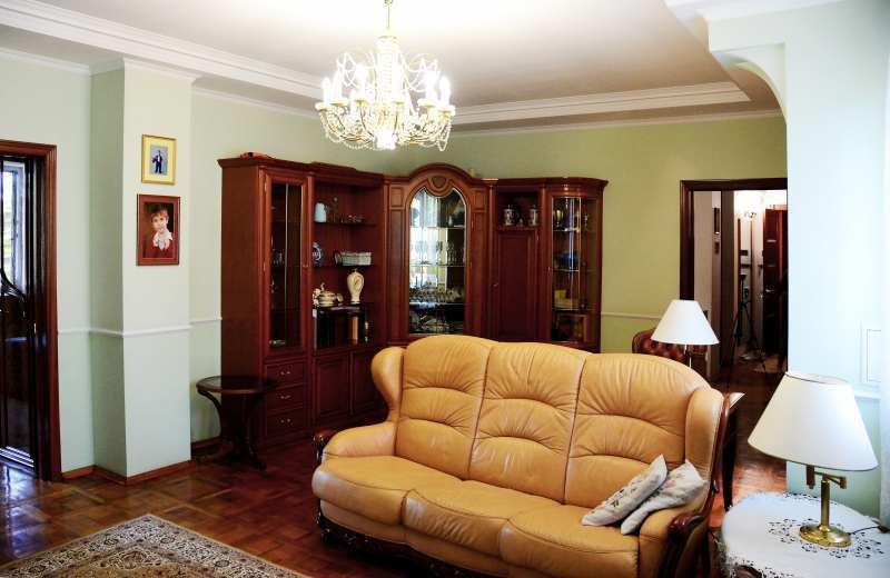 В продаже 3-ком сталинка в центре - <ro>Изображение</ro><ru>Изображение</ru> #3, <ru>Объявление</ru> #1669324