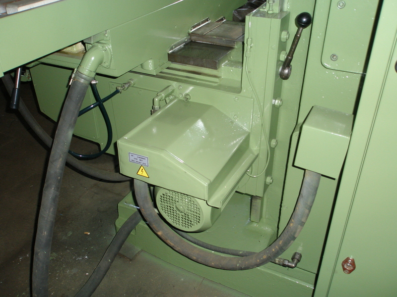 Широкоуниверсальный фрезерный станок 6Т83Ш - <ro>Изображение</ro><ru>Изображение</ru> #5, <ru>Объявление</ru> #1622536