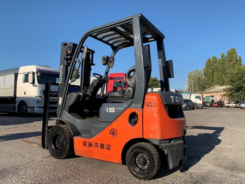 Вилочный автопогрузчик Toyota, 2014 года - <ro>Изображение</ro><ru>Изображение</ru> #3, <ru>Объявление</ru> #1697973