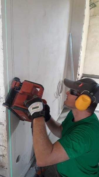 Услуги электрика без пыли. Штробы без пыли с пылесосом. Харьков - <ro>Изображение</ro><ru>Изображение</ru> #1, <ru>Объявление</ru> #1702008