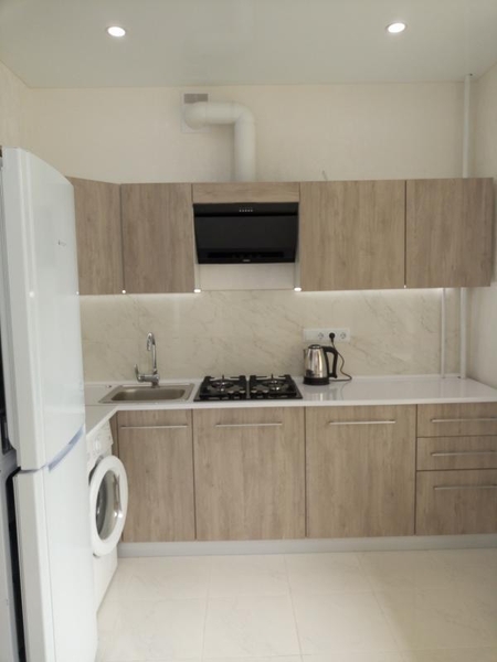 Сдам свою 1-комнатную квартиру 50 м.кв., новострой - <ro>Изображение</ro><ru>Изображение</ru> #2, <ru>Объявление</ru> #1705341