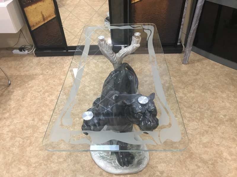 Стеклянные столы со скульптурой - <ro>Изображение</ro><ru>Изображение</ru> #3, <ru>Объявление</ru> #1707137