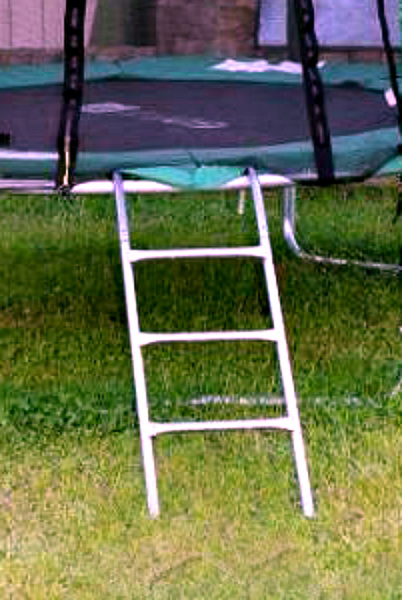 Батут 252 см с защитной сеткой и лестницей - <ro>Изображение</ro><ru>Изображение</ru> #4, <ru>Объявление</ru> #1712426