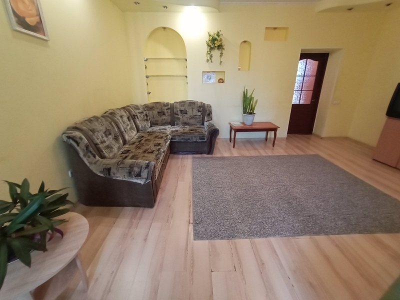 Сдам посуточно 3-х к.квартиру в центре ул. Сумская - <ro>Изображение</ro><ru>Изображение</ru> #3, <ru>Объявление</ru> #208227