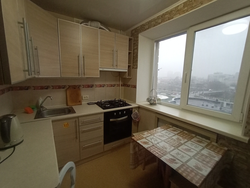 Работаем!!! Посуточно сдам 2-х к.квартиру возле м. Проспект Гагарина - <ro>Изображение</ro><ru>Изображение</ru> #7, <ru>Объявление</ru> #1726422