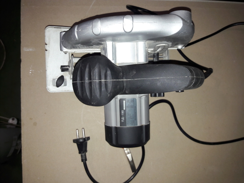 Продам ручную циркулярную дисковую пилу АРСЕНАЛ ПД-190 в отличном состоянии. - <ro>Изображение</ro><ru>Изображение</ru> #4, <ru>Объявление</ru> #1731882