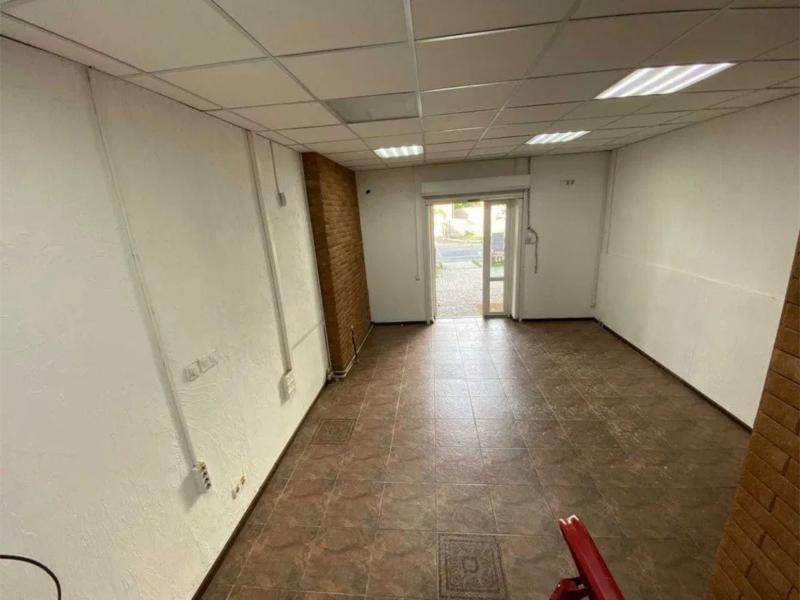 Сдам помещение 24 кв.м в торговом комплексе на Роганском ж/м. - <ro>Изображение</ro><ru>Изображение</ru> #3, <ru>Объявление</ru> #1744599