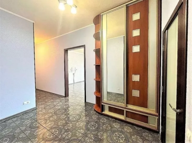 Продам СВОЮ Двухкомнатную квартиру на Вернадского 1 ( метро Гагарина 2 мин.) - <ro>Изображение</ro><ru>Изображение</ru> #3, <ru>Объявление</ru> #1738533