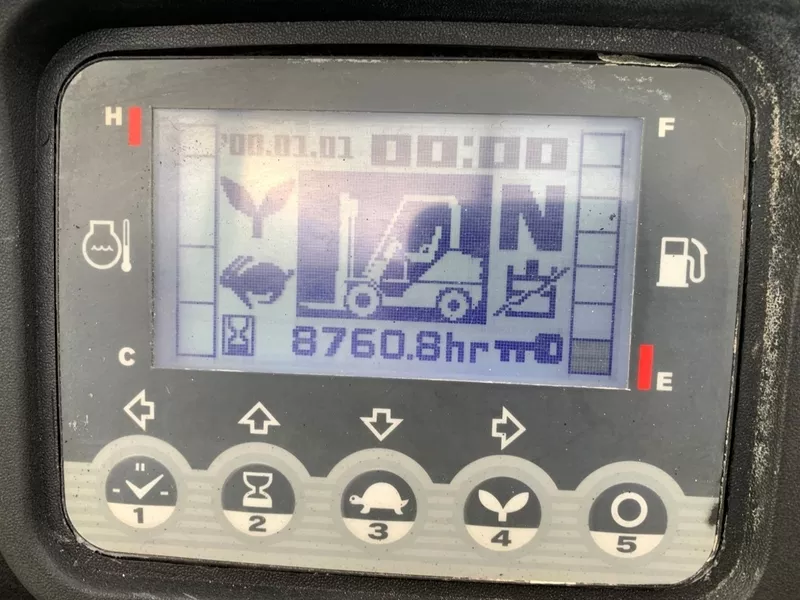 Дизельний навантажувач TCM (Nissan), 2022 року з бiчним зсувом Модель: FD20T5M - <ro>Изображение</ro><ru>Изображение</ru> #9, <ru>Объявление</ru> #1752514