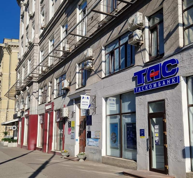 Сдам в аренду помещение 287м2, пл. Конституции 1.  - <ro>Изображение</ro><ru>Изображение</ru> #2, <ru>Объявление</ru> #1754063
